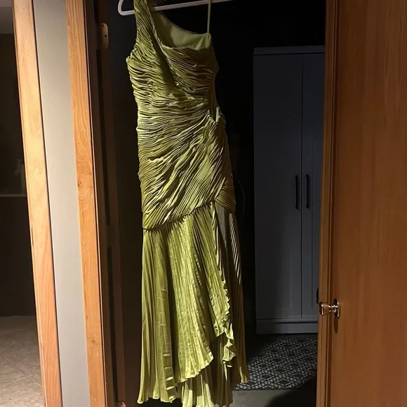 mac duggal apple green dress ZAPAKA Women Beaded Light Green Ball Prom Dress with Slit A-Line Sequins  Evening Party Dress – ZAPAKA NZ main image 1
